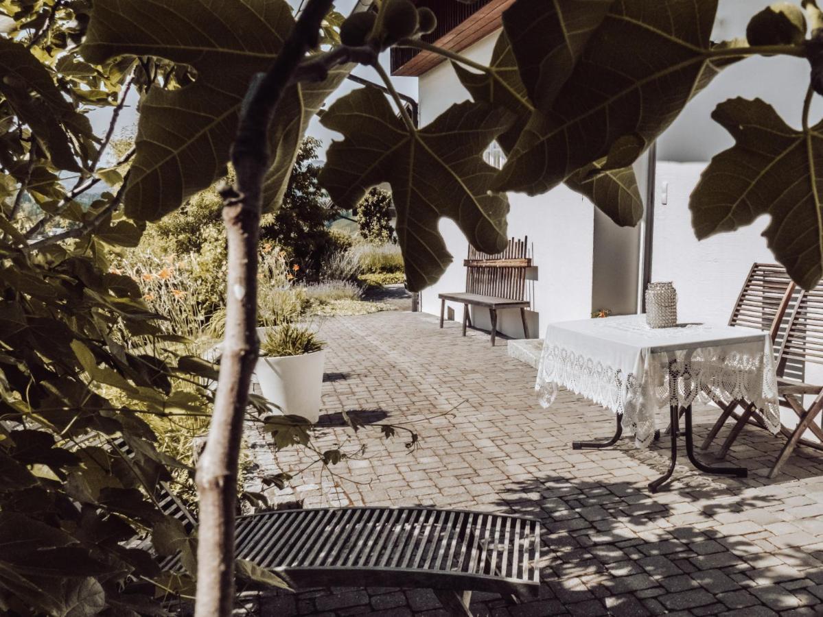 Winehouse Living Villa Лейтшах Екстериор снимка
